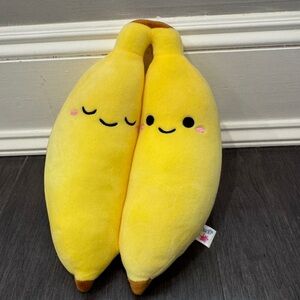 NWOT Smoochy Pals Yellow Banana Couple Plush Toy for Kids Toddlers